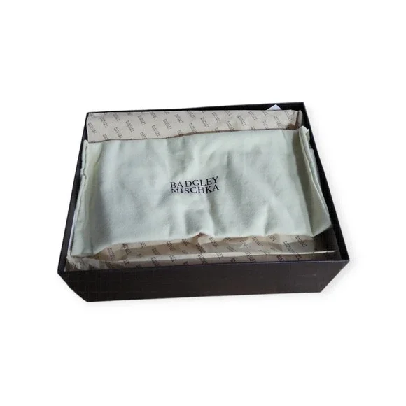 Badgley Mischka Womens Bennet Sandals White Satin Wedge Heels Rhinestone 7 New - Picture 6 of 9